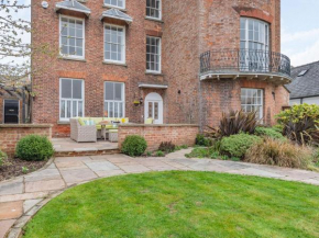 Bank House Apartment